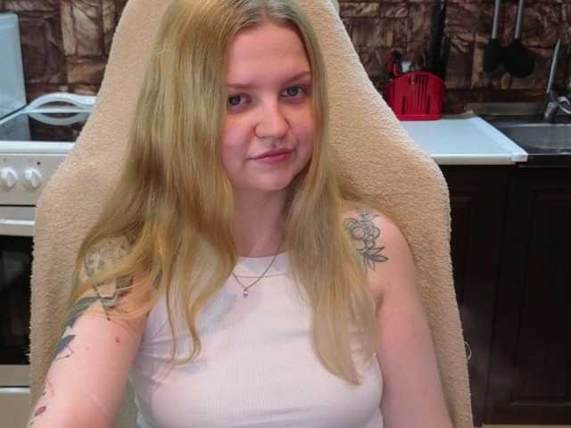 AnitaVine online show from June 30, 9:27 pm