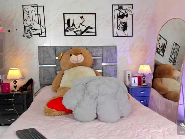 Anna-Jills online show from August 15, 8:13 pm