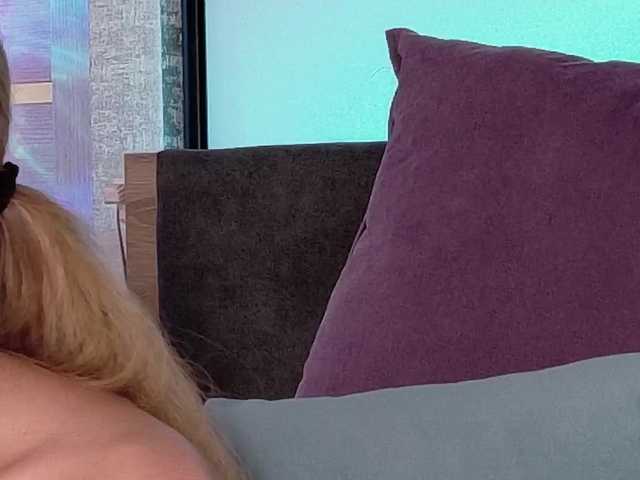 Anna-XXX online show from May 30, 10:00 pm