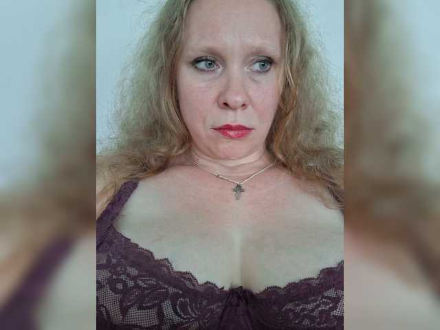 Anna030a online show from July 21, 11:23 am