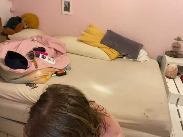 AnnaCuddles online show from August 13, 3:04 pm
