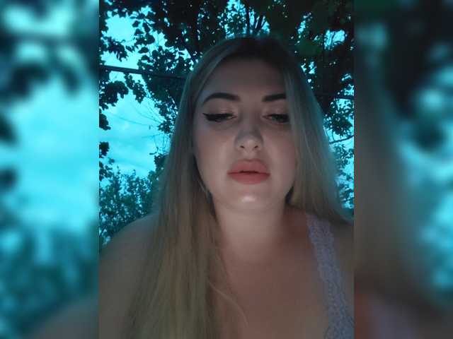 Annacherrylady2 online show from July 22, 6:10 pm