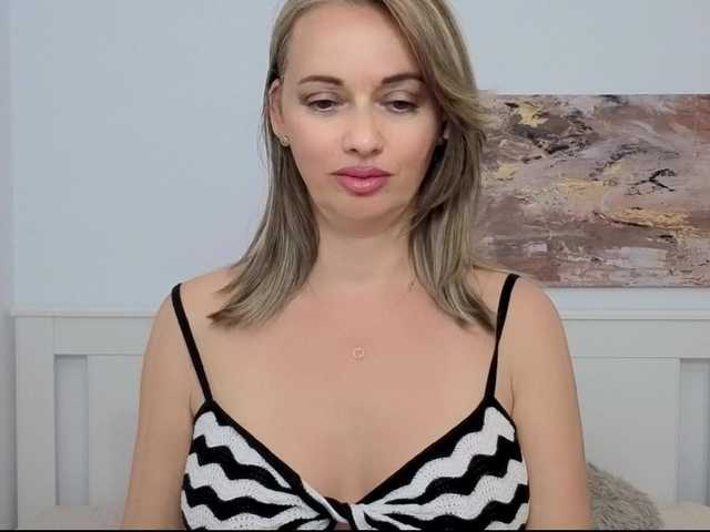 Annalove11 online show from July 29, 1:01 am