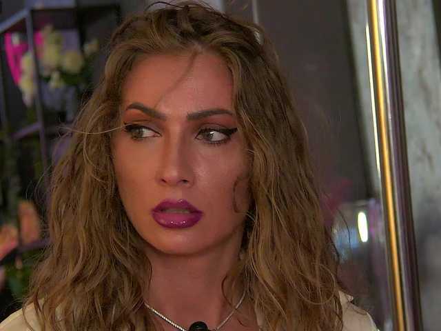 AnneGoddesss online show from August 11, 6:32 pm