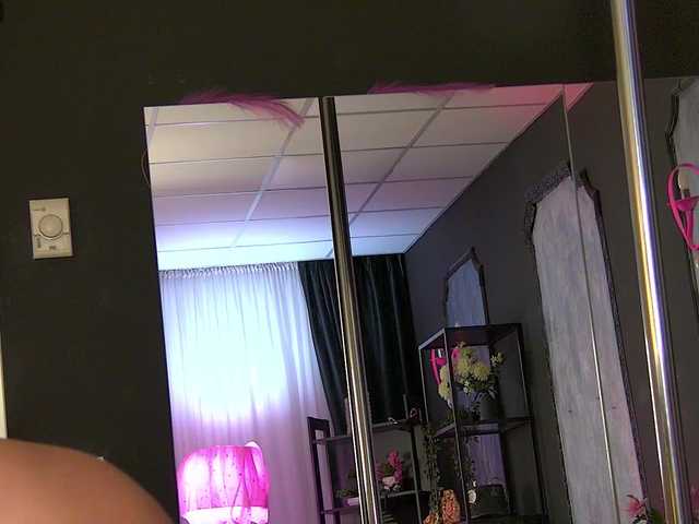 AnneGoddesss online show from August 13, 1:41 am