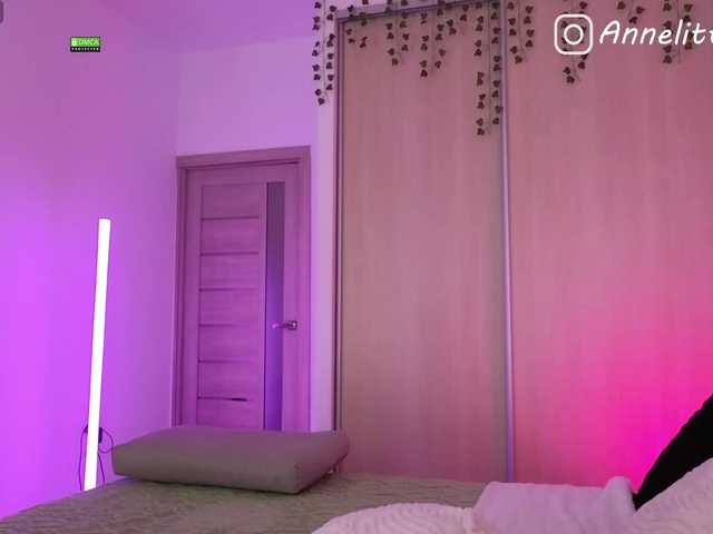 Annelitt online show from July 3, 10:12 pm