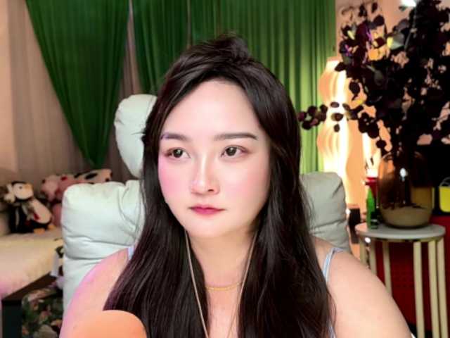 AnniBB online show from August 10, 3:02 pm