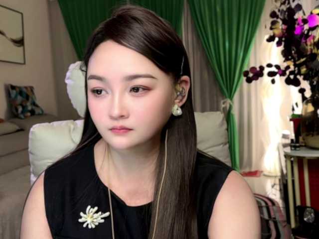 AnniBB online show from August 11, 3:14 pm
