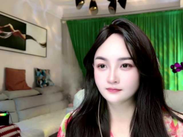 AnniBB online show from August 12, 3:36 pm