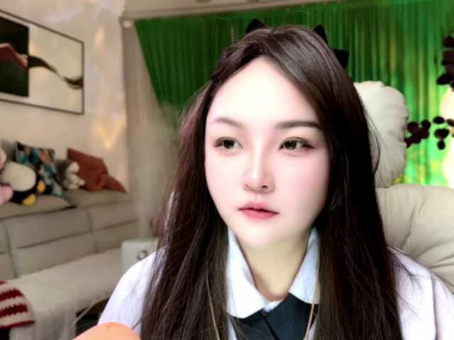 AnniBB online show from August 15, 1:59 pm