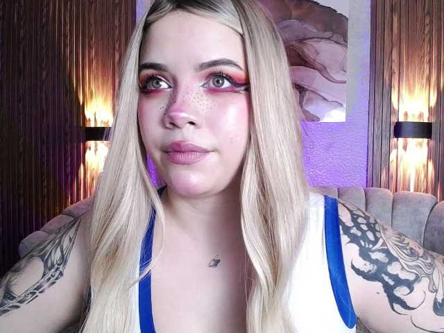 Annybutty online show from August 10, 3:08 am