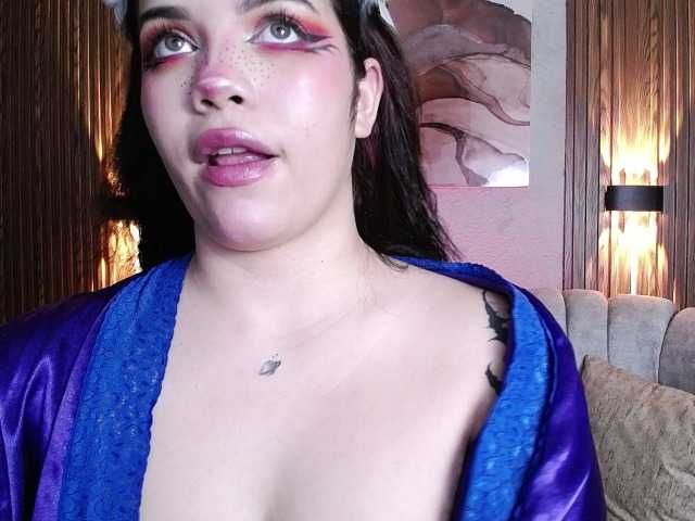 Annybutty online show from August 10, 5:20 am