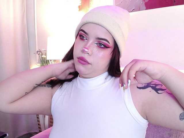 Annybutty online show from August 14, 8:01 pm
