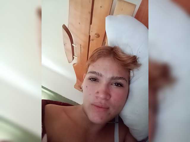 AnthonellaMarquez online show from August 8, 1:44 pm