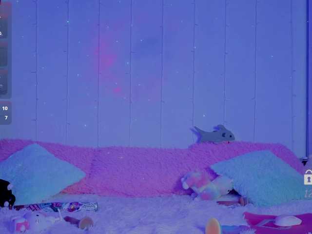 Anuskatz online show from August 12, 5:59 pm