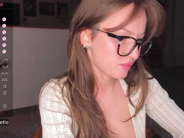 AprilCoy online show from June 22, 6:41 pm