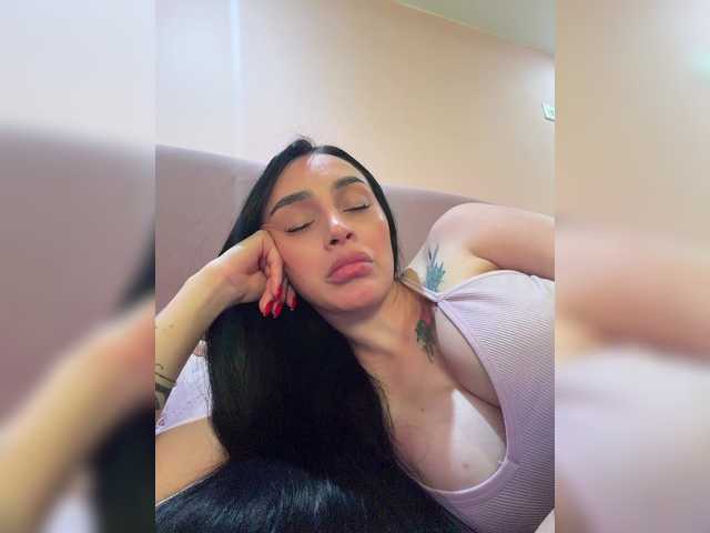 AprilRosse online show from August 15, 4:38 am