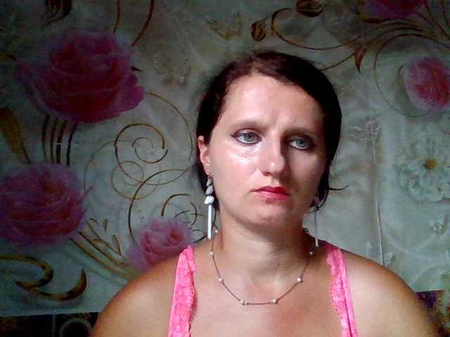 ArchiGirl online show from August 10, 3:02 pm
