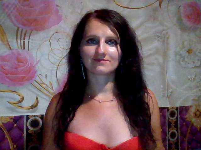 ArchiGirl online show from August 10, 6:20 pm