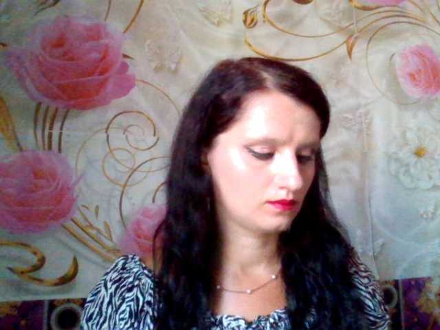 ArchiGirl online show from August 11, 11:45 am