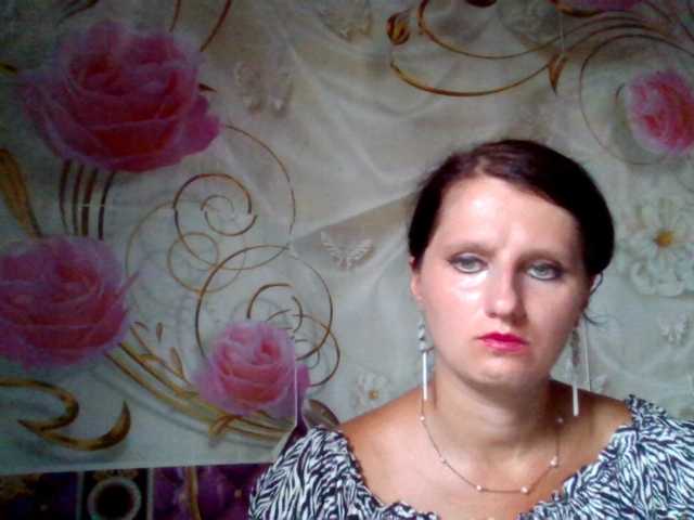 ArchiGirl online show from August 11, 2:52 pm