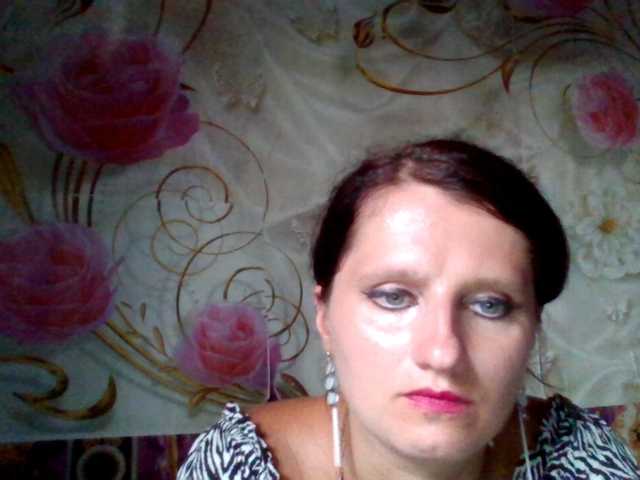 ArchiGirl online show from August 11, 3:58 pm