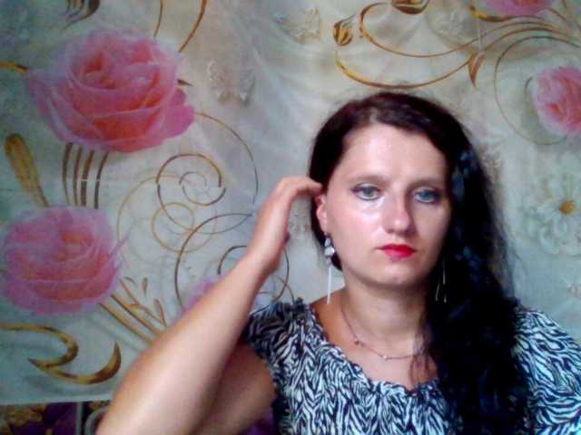 ArchiGirl online show from August 12, 4:26 am