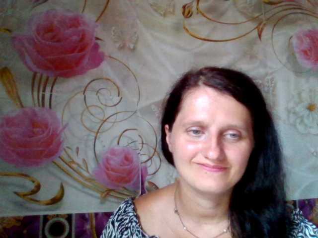 ArchiGirl online show from August 12, 2:19 pm