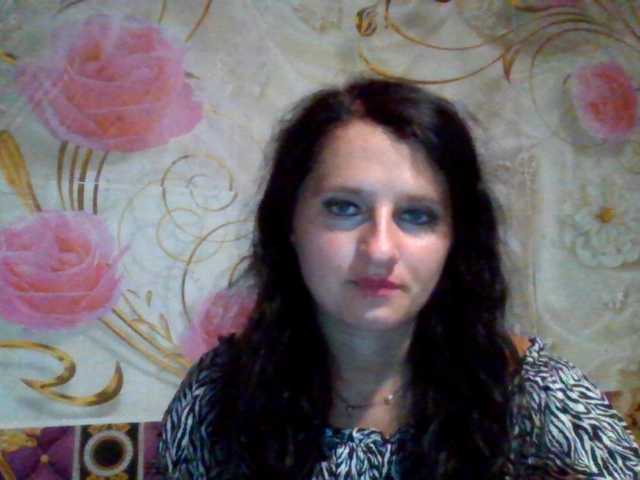 ArchiGirl online show from August 13, 7:28 pm