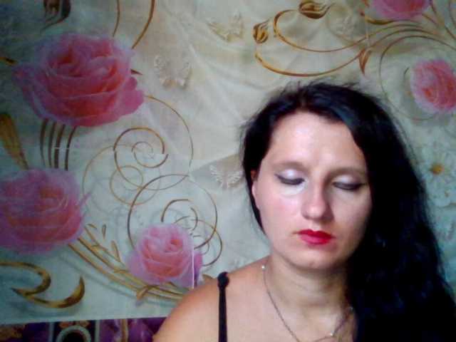 ArchiGirl online show from August 15, 4:49 am