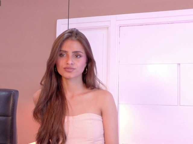 Aria-Collins online show from August 15, 6:12 pm