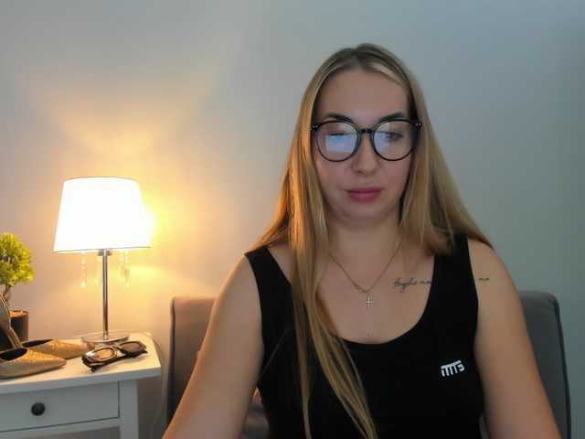 AriaBeauty online show from August 15, 8:40 am