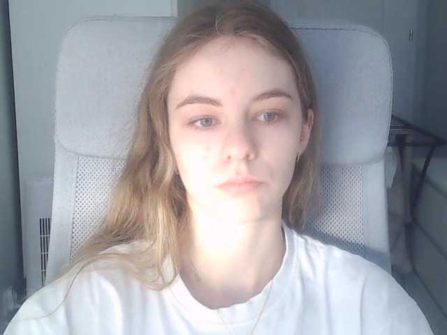 AriaModel online show from July 22, 7:22 am