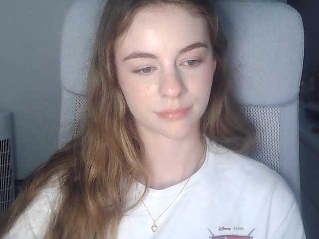 AriaModel online show from July 24, 6:33 pm