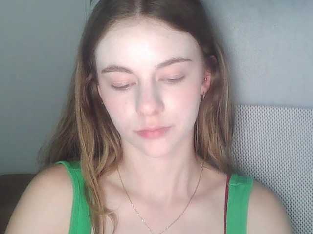 AriaModel online show from August 3, 5:09 pm