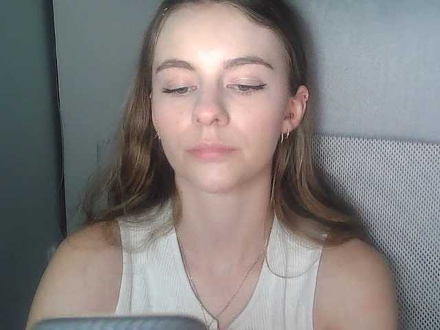 AriaModel online show from August 10, 6:42 pm