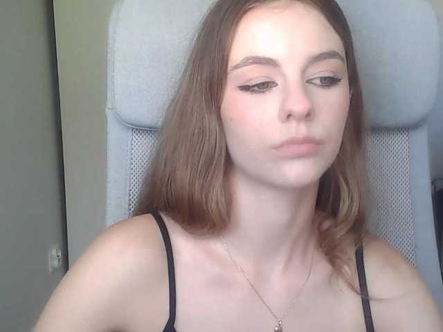 AriaModel online show from August 11, 4:42 pm