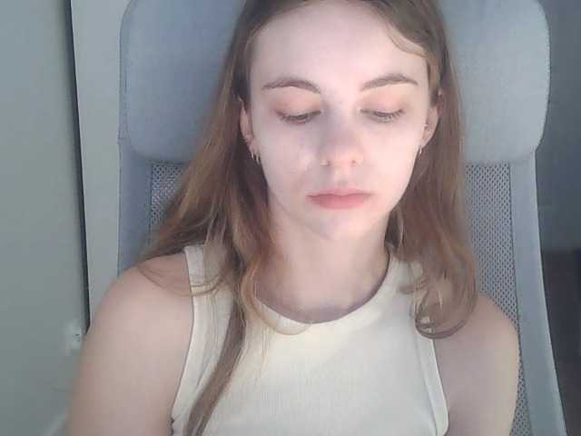 AriaModel online show from August 14, 6:28 am