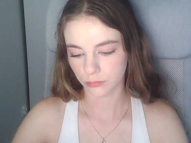 AriaModel online show from August 14, 10:41 am