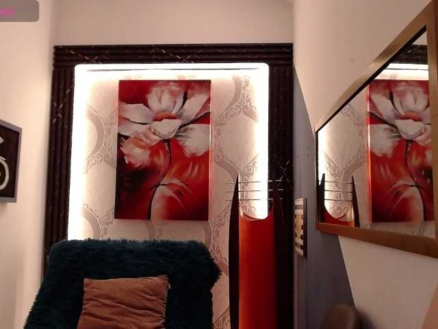 Ariaa-Moonn online show from August 15, 1:48 pm