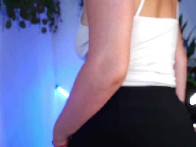 Ariana-Sunset online show from August 2, 2:13 pm