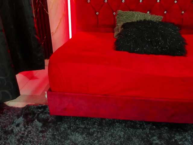 ArianaFire online show from July 31, 2:56 pm