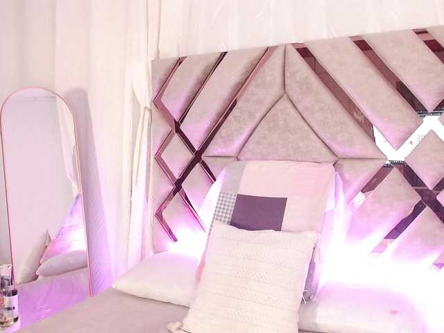 ArianaRougee online show from July 30, 11:39 am