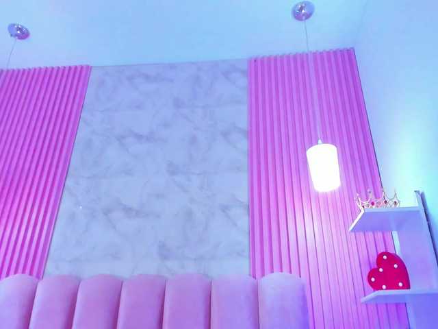 ArianaRougee online show from August 2, 3:35 am