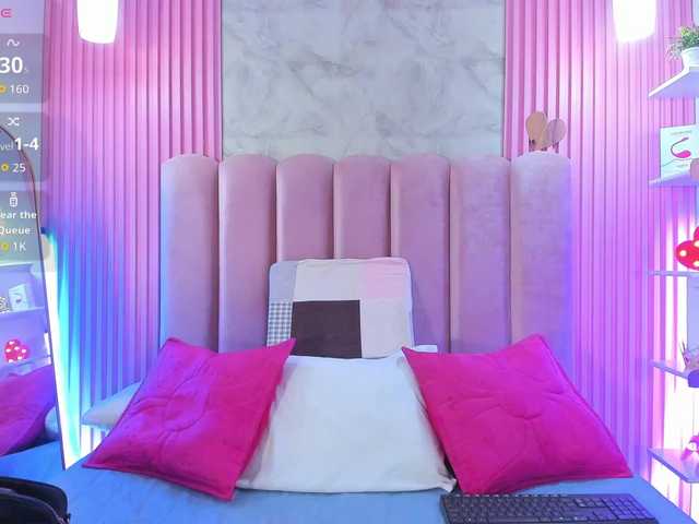 ArianaRougee online show from September 8, 3:24 am