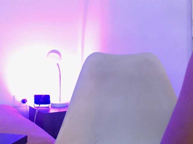 Arianna-Fox online show from August 5, 1:20 pm