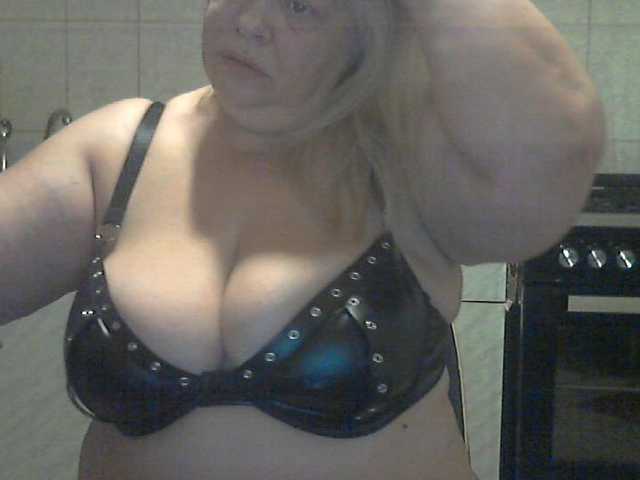 AriannaMilf online show from July 26, 6:13 pm