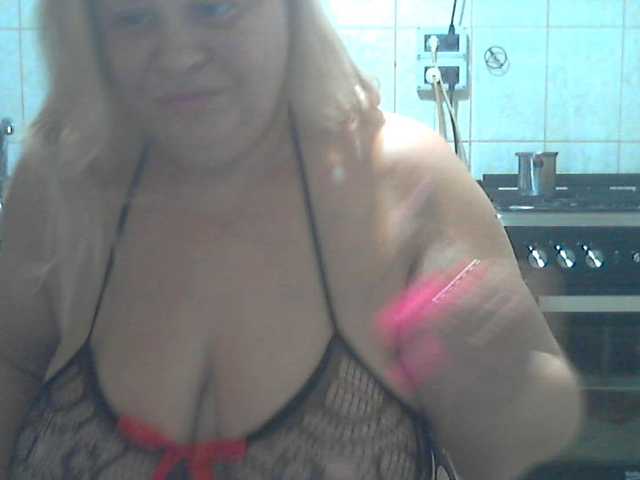 AriannaMilf online show from August 6, 8:30 pm