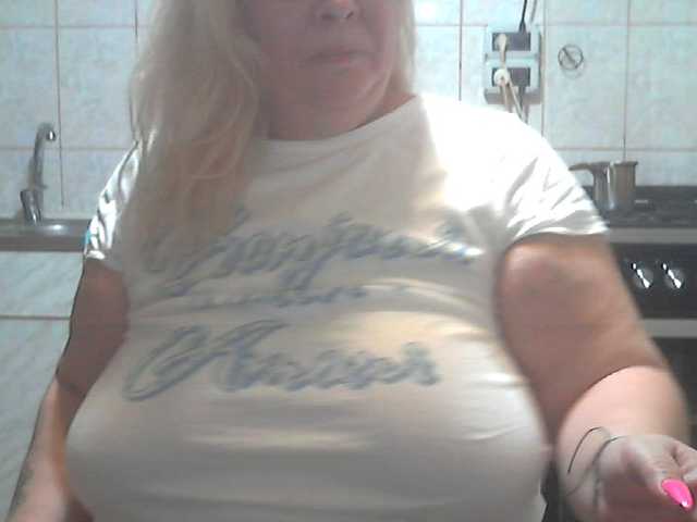 AriannaMilf online show from August 8, 8:31 pm