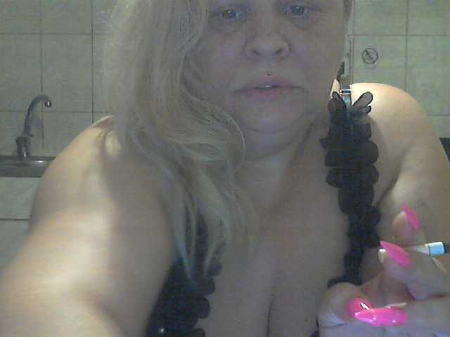 AriannaMilf online show from August 14, 7:28 pm
